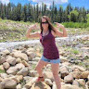 Meet your Posher, Leah